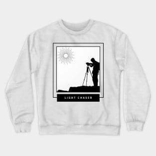 Light chaser photographer and sun design with mountains for nature photographers Crewneck Sweatshirt